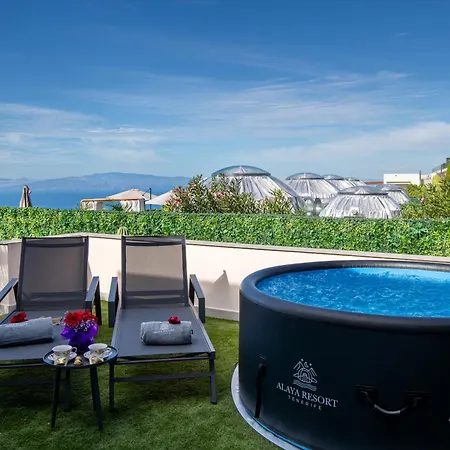 De Lujo Con Jacuzzi Privado, Piscina Y Vistas Al Mar