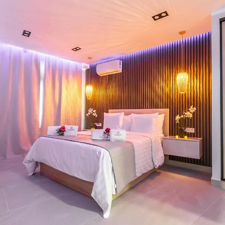 Apartament De Lujo Con Jacuzzi Privado, Piscina Y Vistas Al Mar