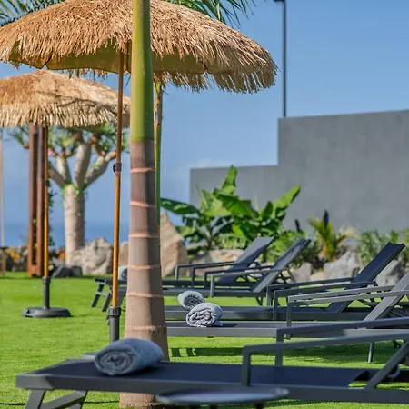 De Lujo Con Jacuzzi Privado, Piscina Y Vistas Al Mar