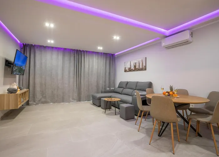 De Lujo Con Jacuzzi Privado, Piscina Y Vistas Al Mar