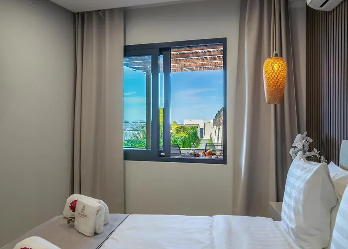 De Lujo Con Jacuzzi Privado, Piscina Y Vistas Al Mar Apartmán