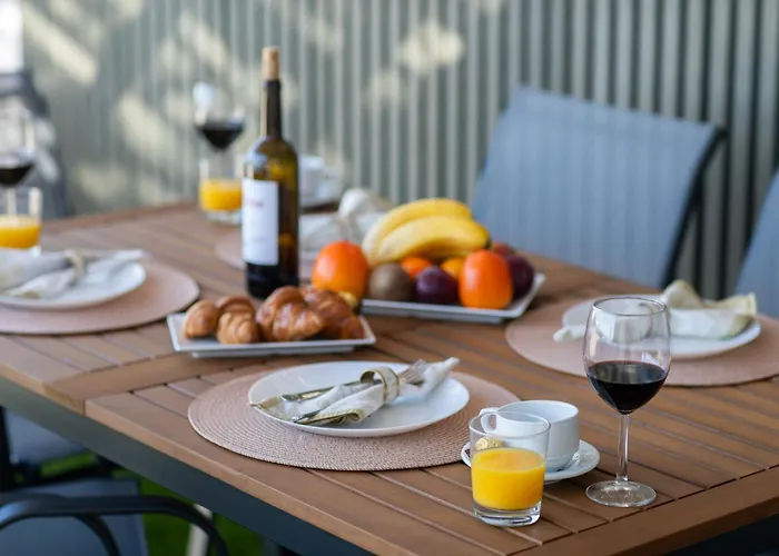 Apartamento De Lujo Con Jacuzzi Privado, Piscina Y Vistas Al Mar