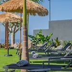 De Lujo Con Jacuzzi Privado, Piscina Y Vistas Al Mar