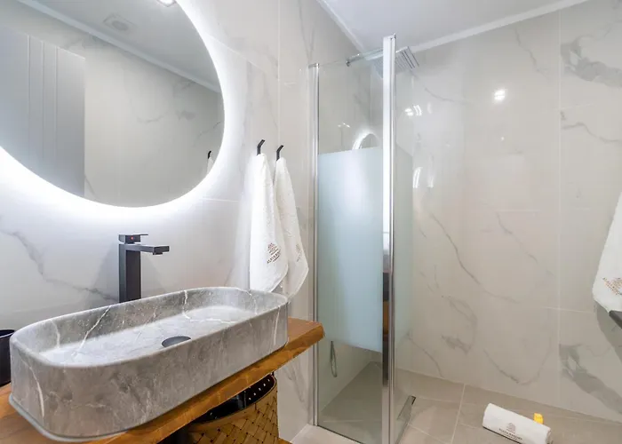 De Lujo Con Jacuzzi Privado, Piscina Y Vistas Al Mar Apartment *